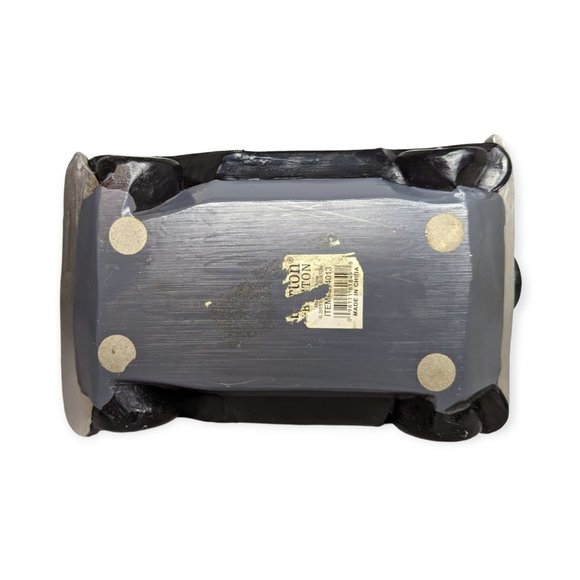 Burton & Burton Red Car Planter with Rumble Seat - Picture 6 of 9